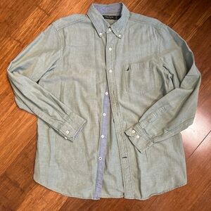 Nautica Men's Green Button-Down Shirt